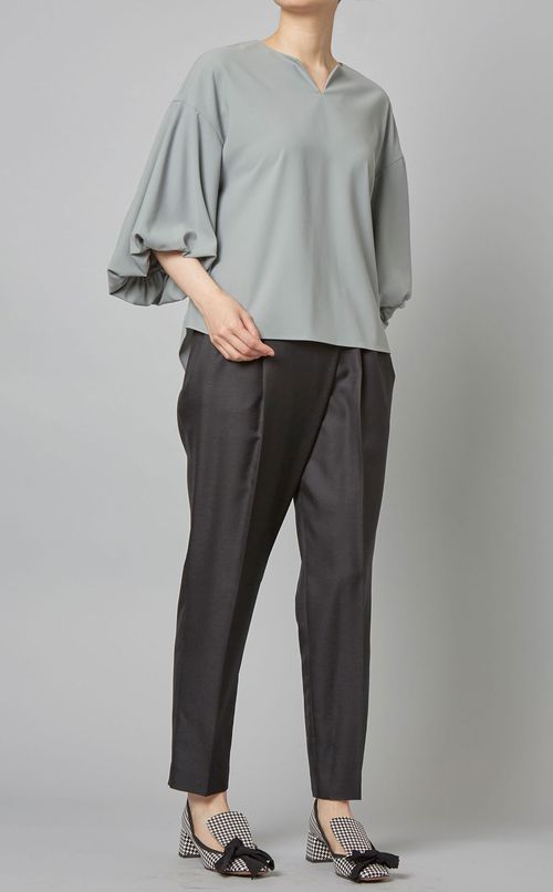 ボリュームスリーブブラウス