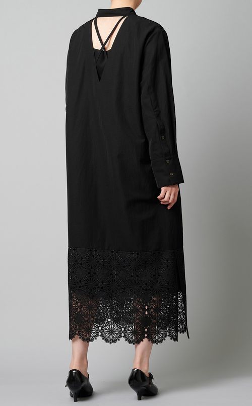 バックオープンレースヘムワンピース