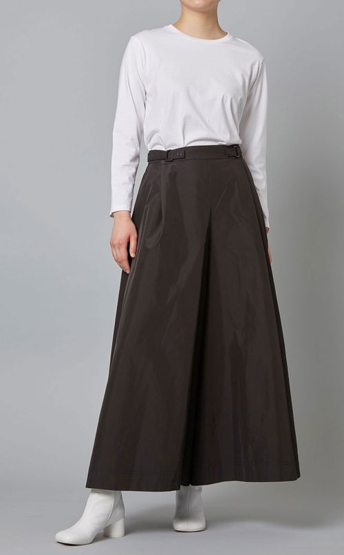 フレアーワイドパンツ