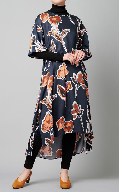 フラワープリントシャーリングドレス
