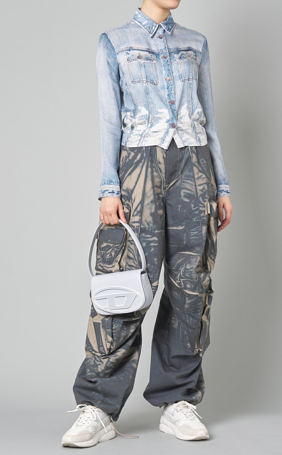 ディーゼル　デニム　フード付きダメージデニムシャツ 本日限定価格ディーゼルデニムフード付きダメージデニムシャツ