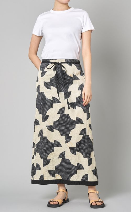 キルトパターンプリントロングスカート