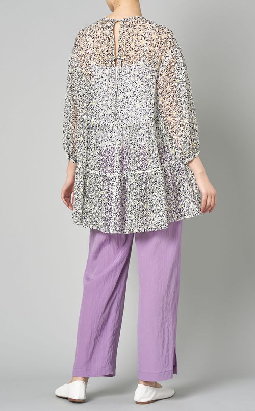 フラワープリントティアードブラウス