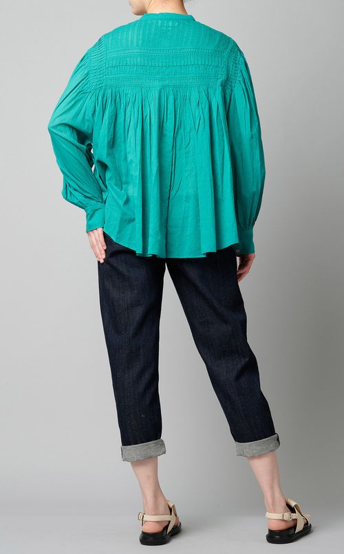 スモッキングスタンドカラーブラウス