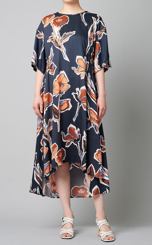 フラワープリントシャーリングドレス