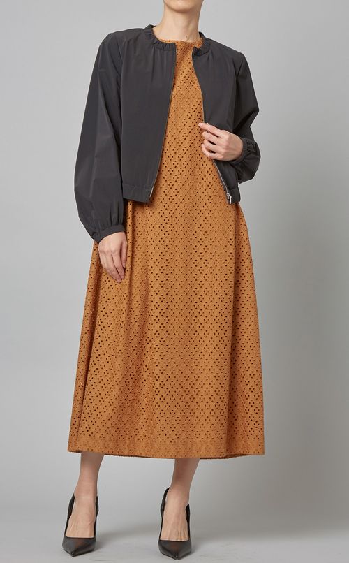 フレンチスリーブエンブロイダリードレス