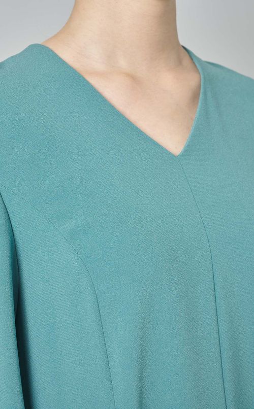 バックパールワンピース