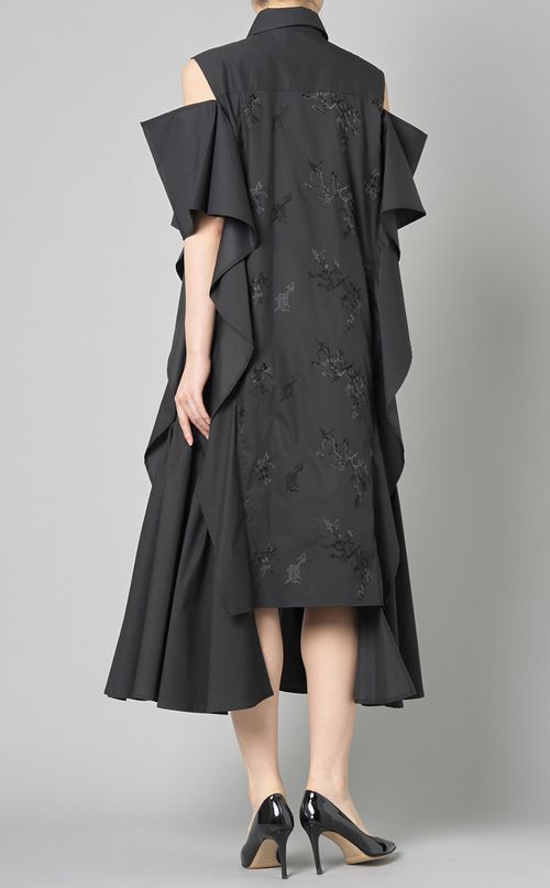 エンブロイダリーラッフルシャツドレス