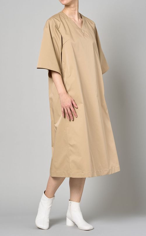 ベルスリーブVネックワンピース