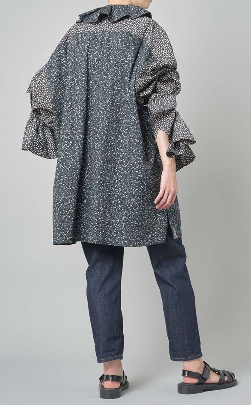 フラワープリントフリルカラーブラウス