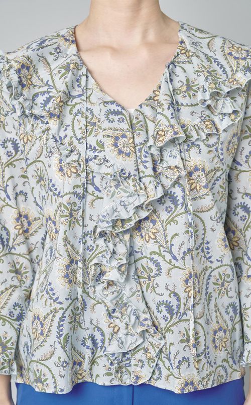 コッ卜ンプリントフリルブラウス