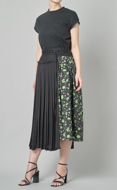 異素材プリーツラップスカート