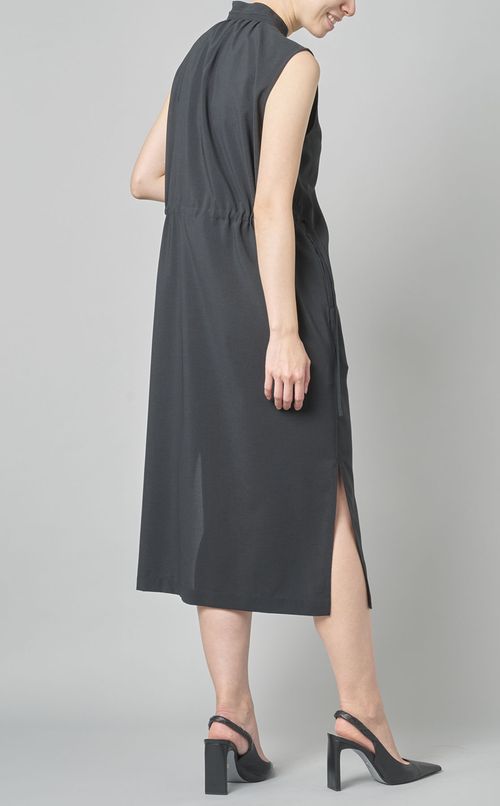 ノースリーブジレワンピース