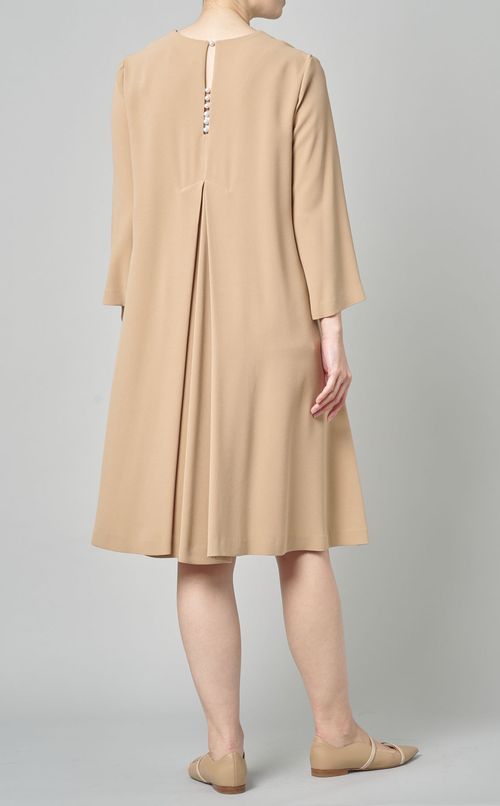 バックパールワンピース