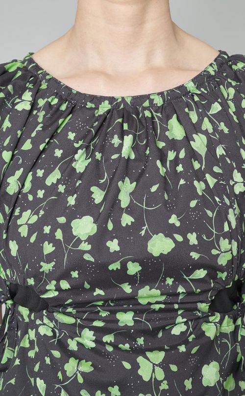 プリントパフスリーブブラウス