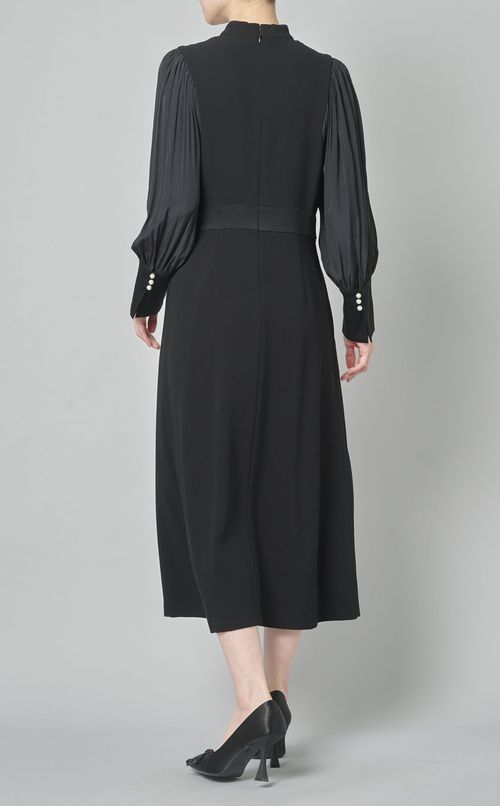 2WAYネックパール付ドレス