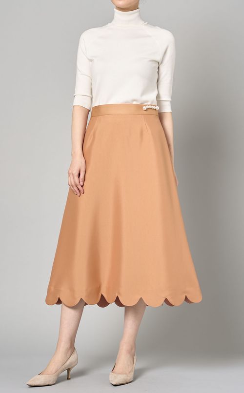 スカラップフレアスカート