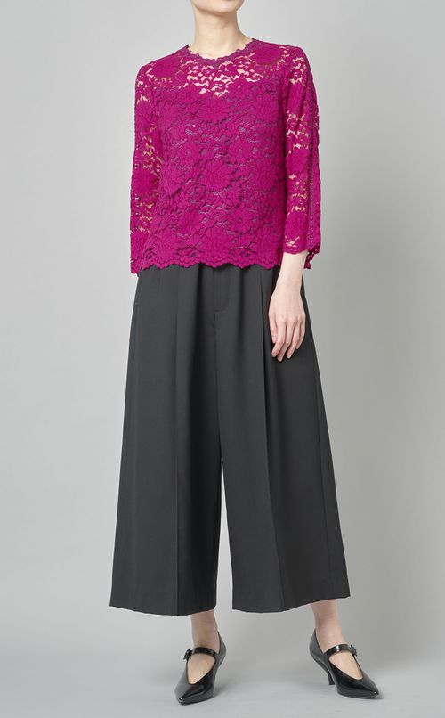 フラワーレースブラウス