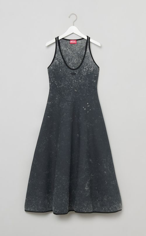 スクープネックノースリーブワンピース