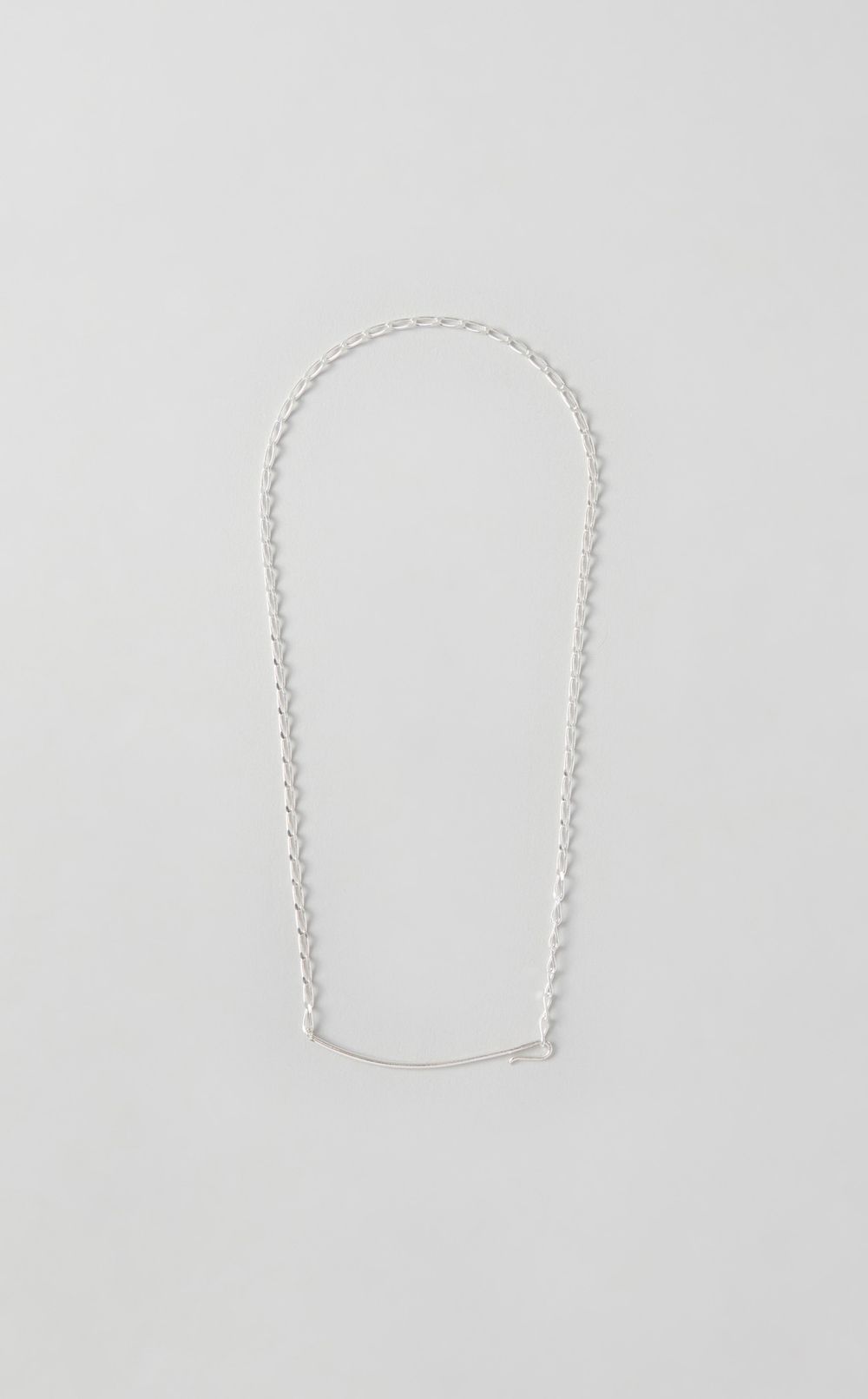 フックチェーンラリエットネックレス