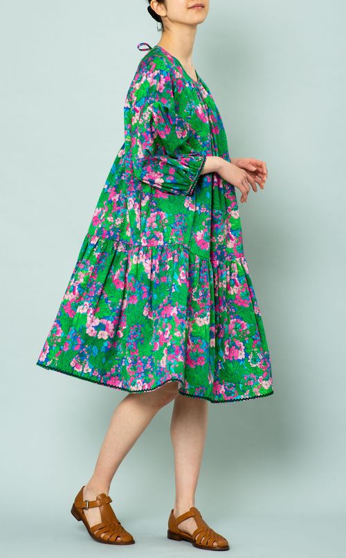 フラワープリントワンピース