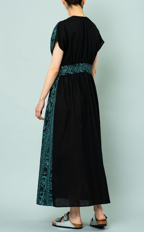 フラワーレースワンピース