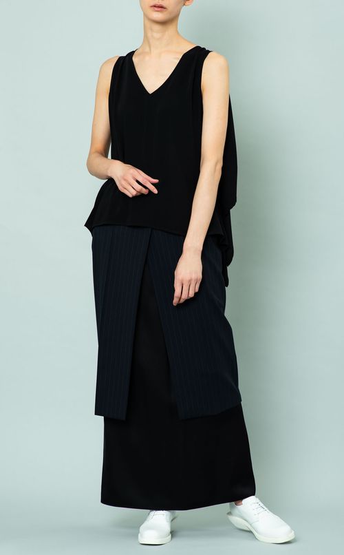 バックスカーフノースリーブブラウス