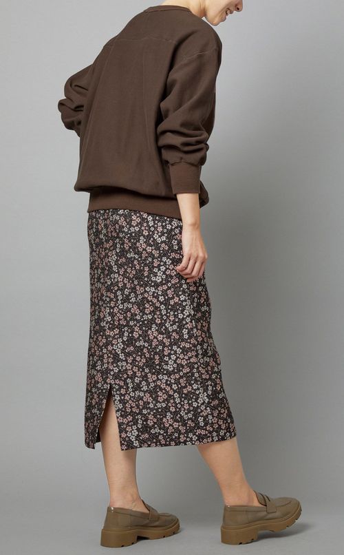 ビッグシルエットプルオーバー