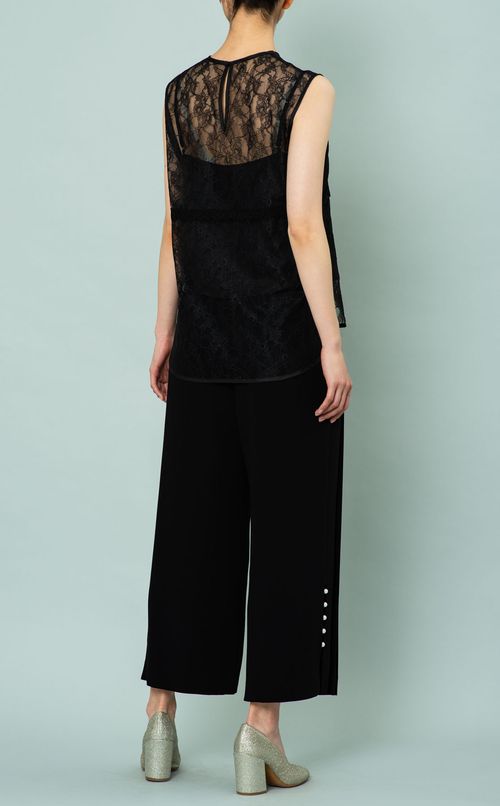 フロントプリーツストレートパンツ