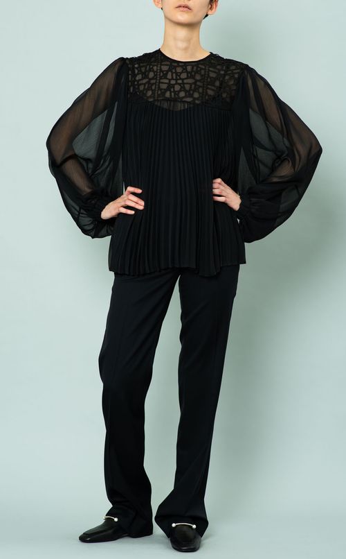 フロントプリーツブラウス