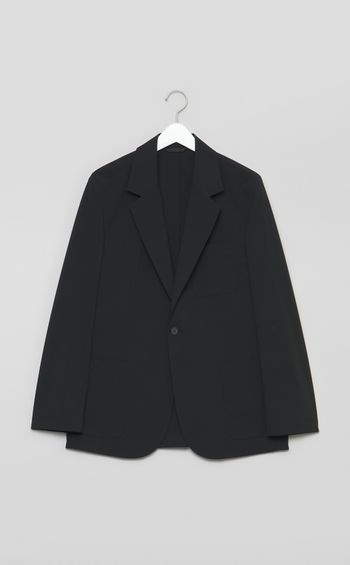 テーラードジャケット