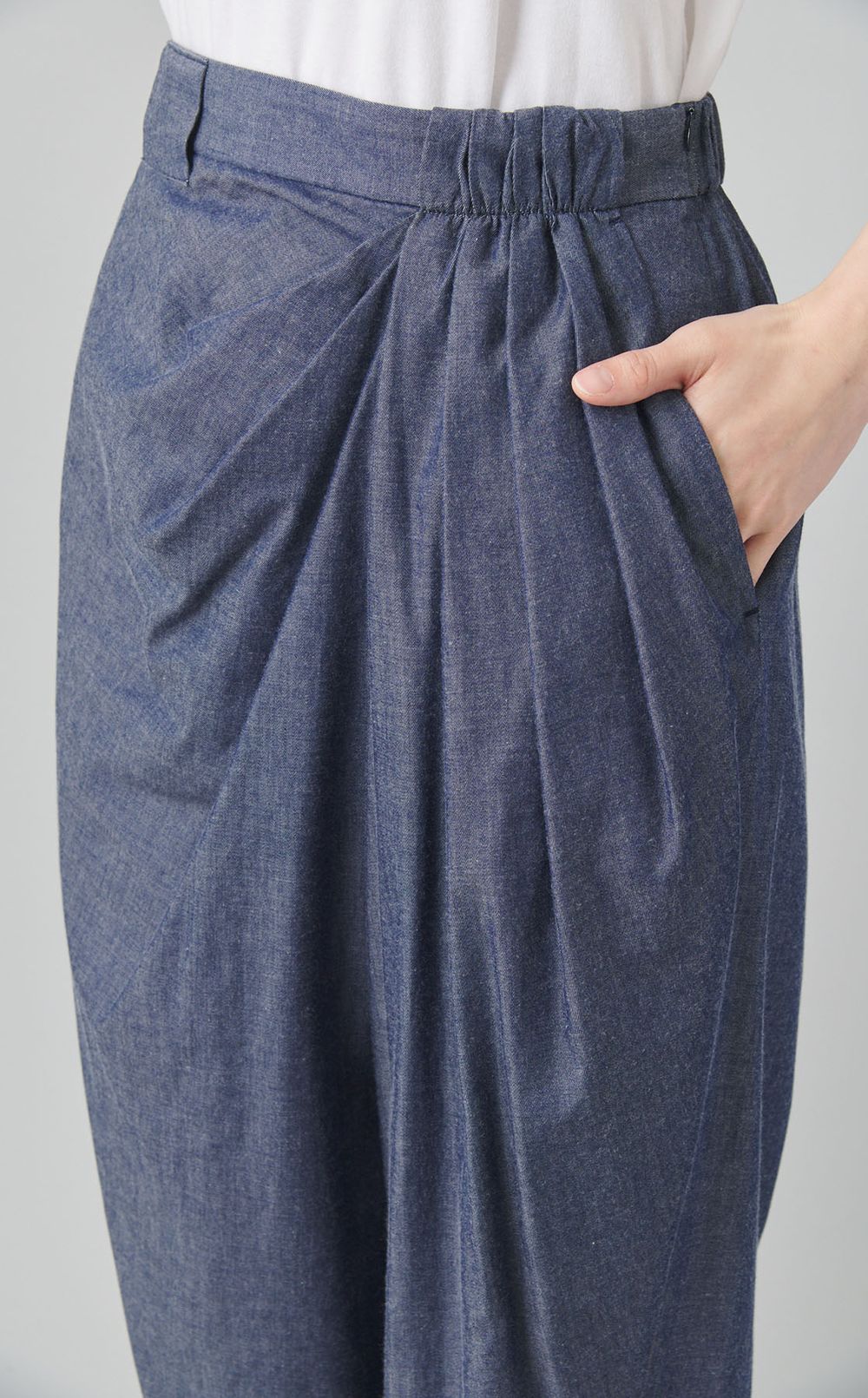 タックデザインワイドパンツ