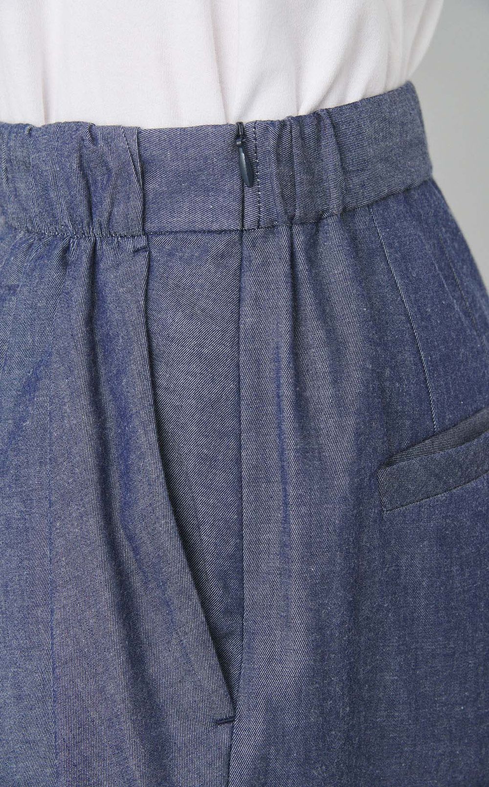 タックデザインワイドパンツ