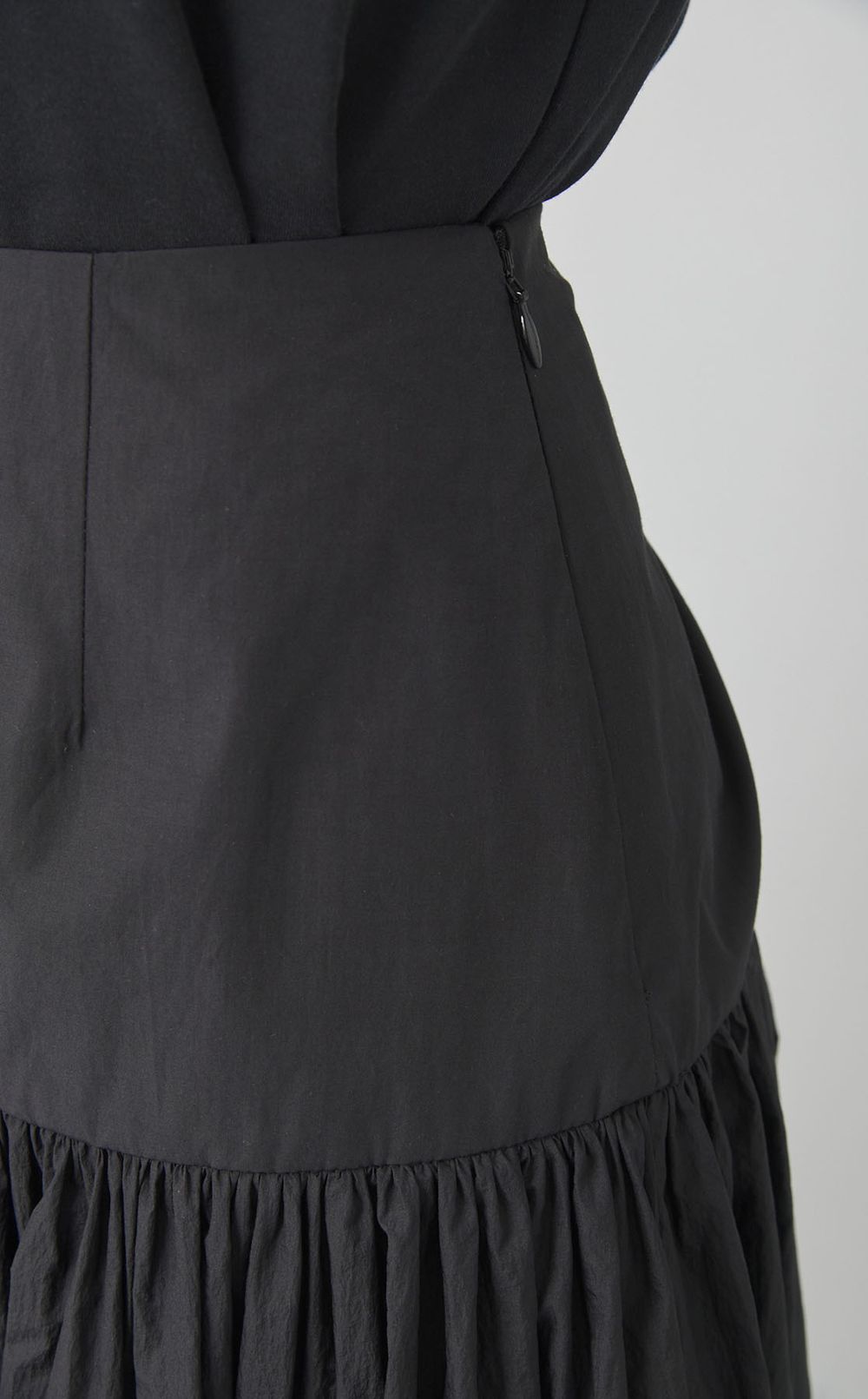 シャーリングキュロットパンツ