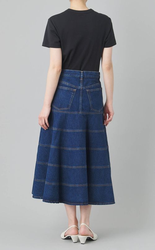 エスカルゴフレアデニムスカート