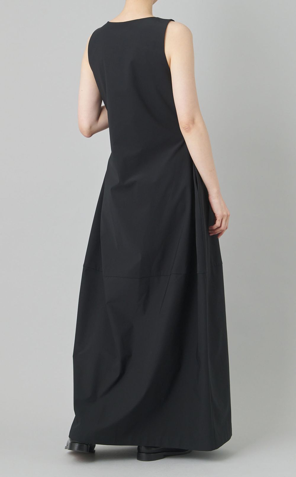 ノースリーブボートネックワンピース