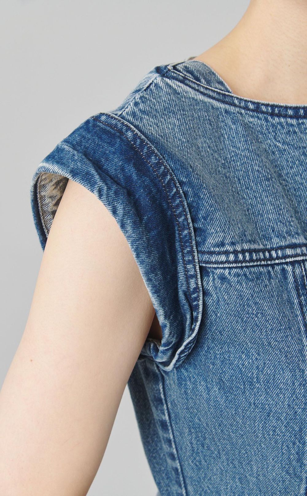 ベルテッドデニムワンピース