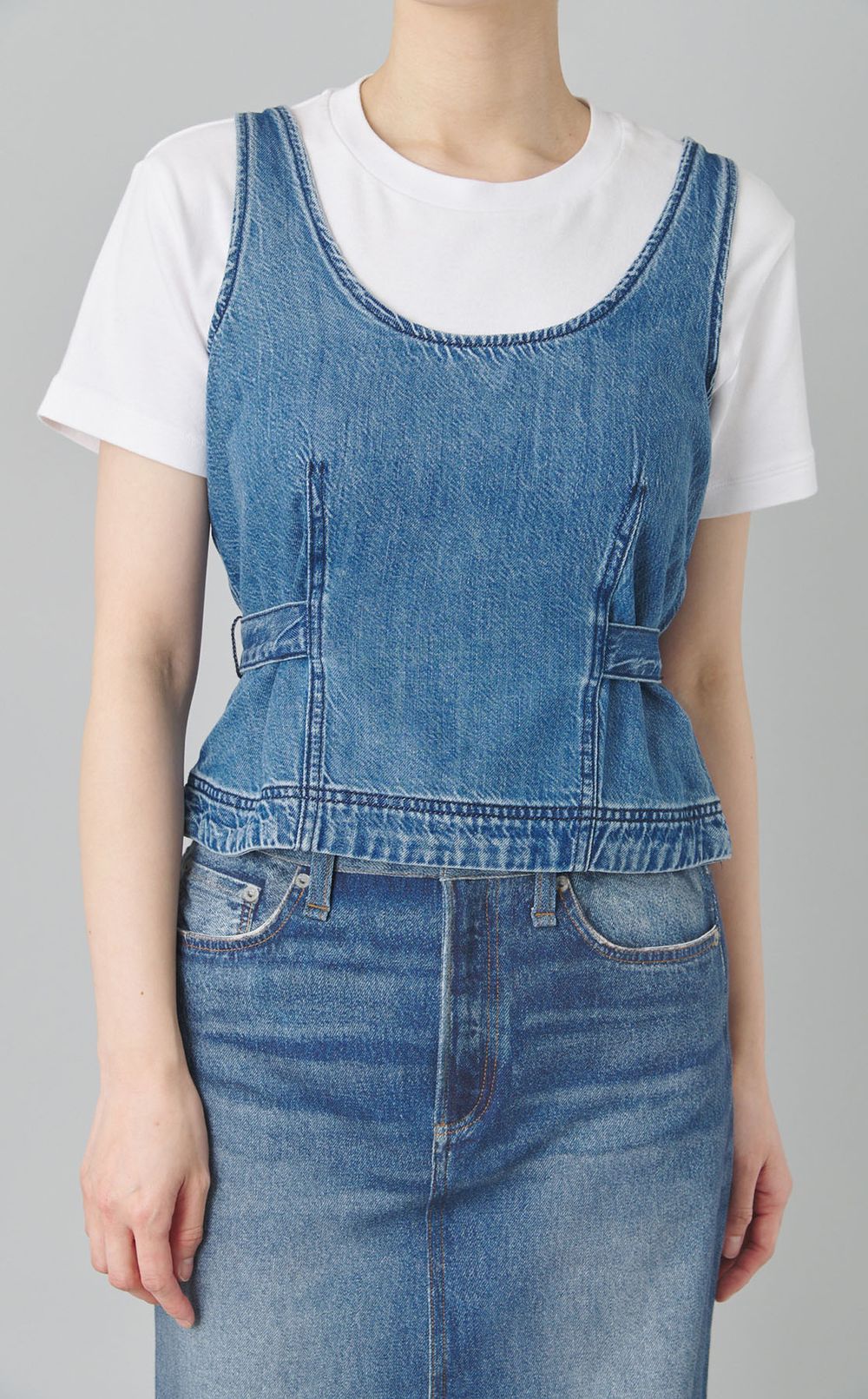 ライトデニム2wayノースリーブトップス