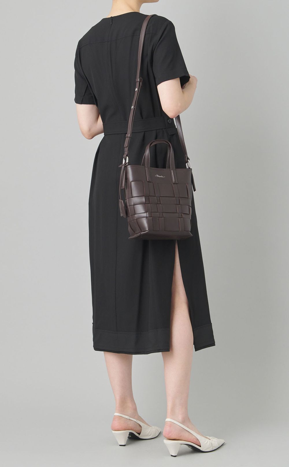 カスケードウエストベルトワンピース