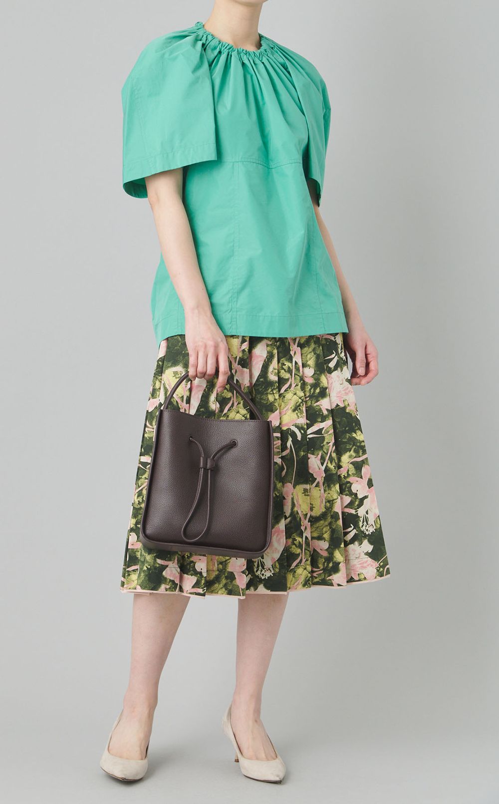 ボリュームスリーブギャザーブラウス