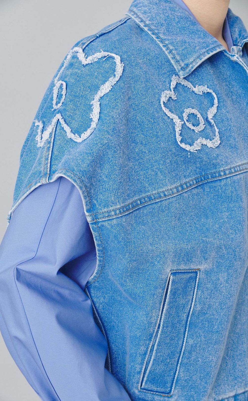 フラワーパッチデニムノースリーブブルゾン