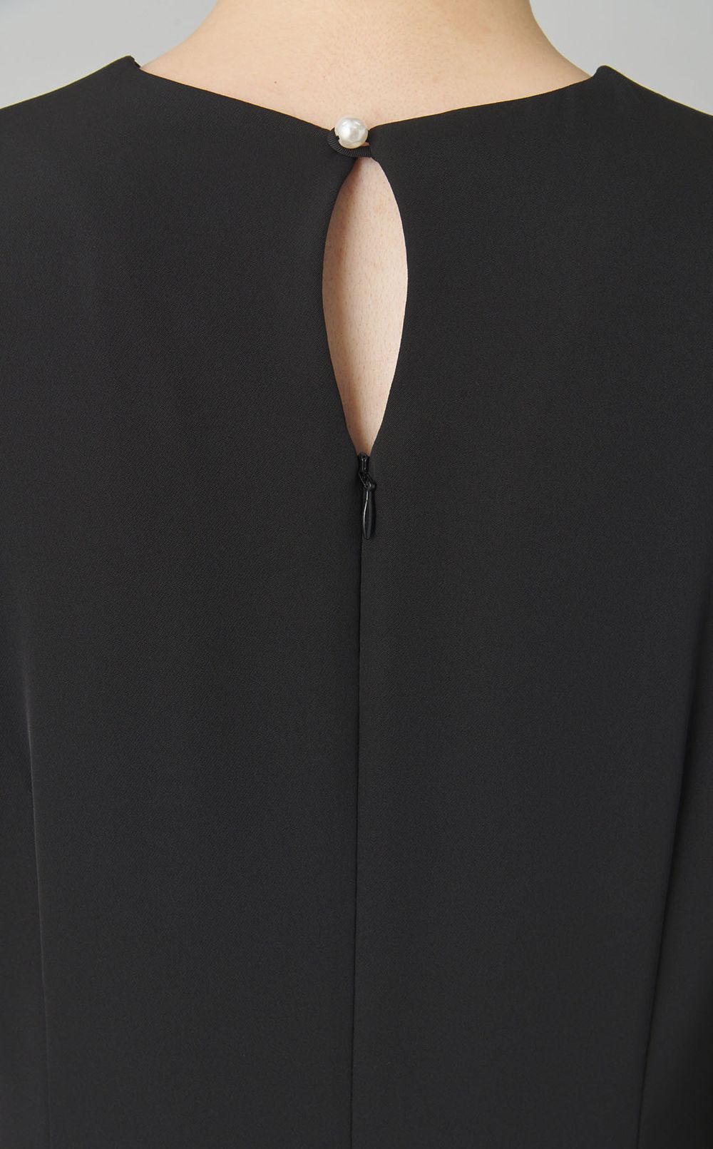 パール付きフレアワンピース