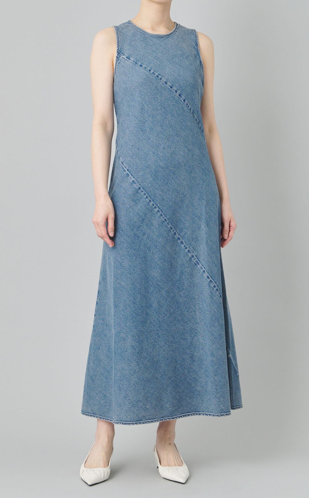 ライトデニムノースリーブワンピース