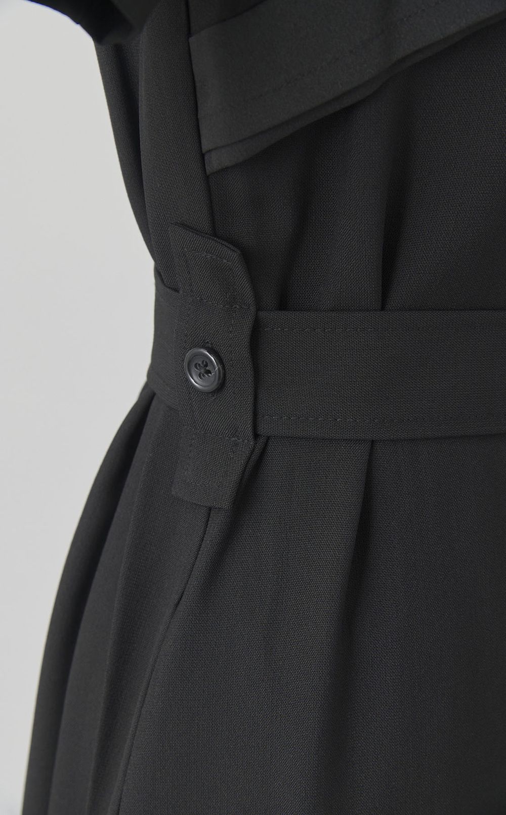 カスケードウエストベルトワンピース