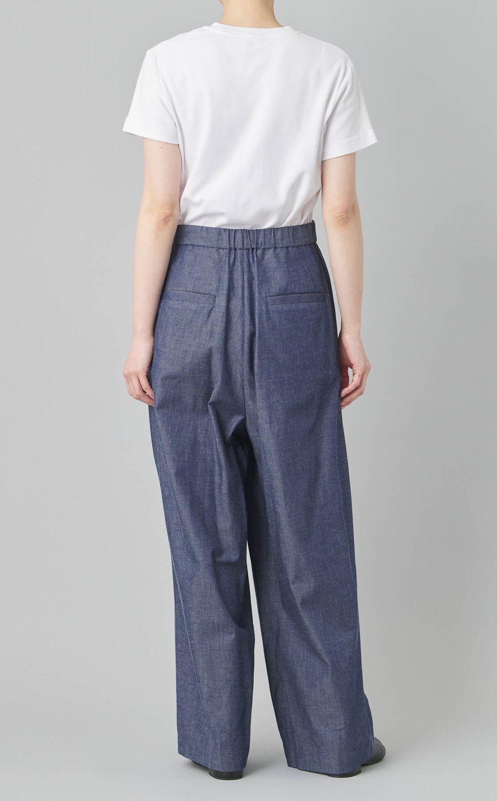 タックデザインワイドパンツ