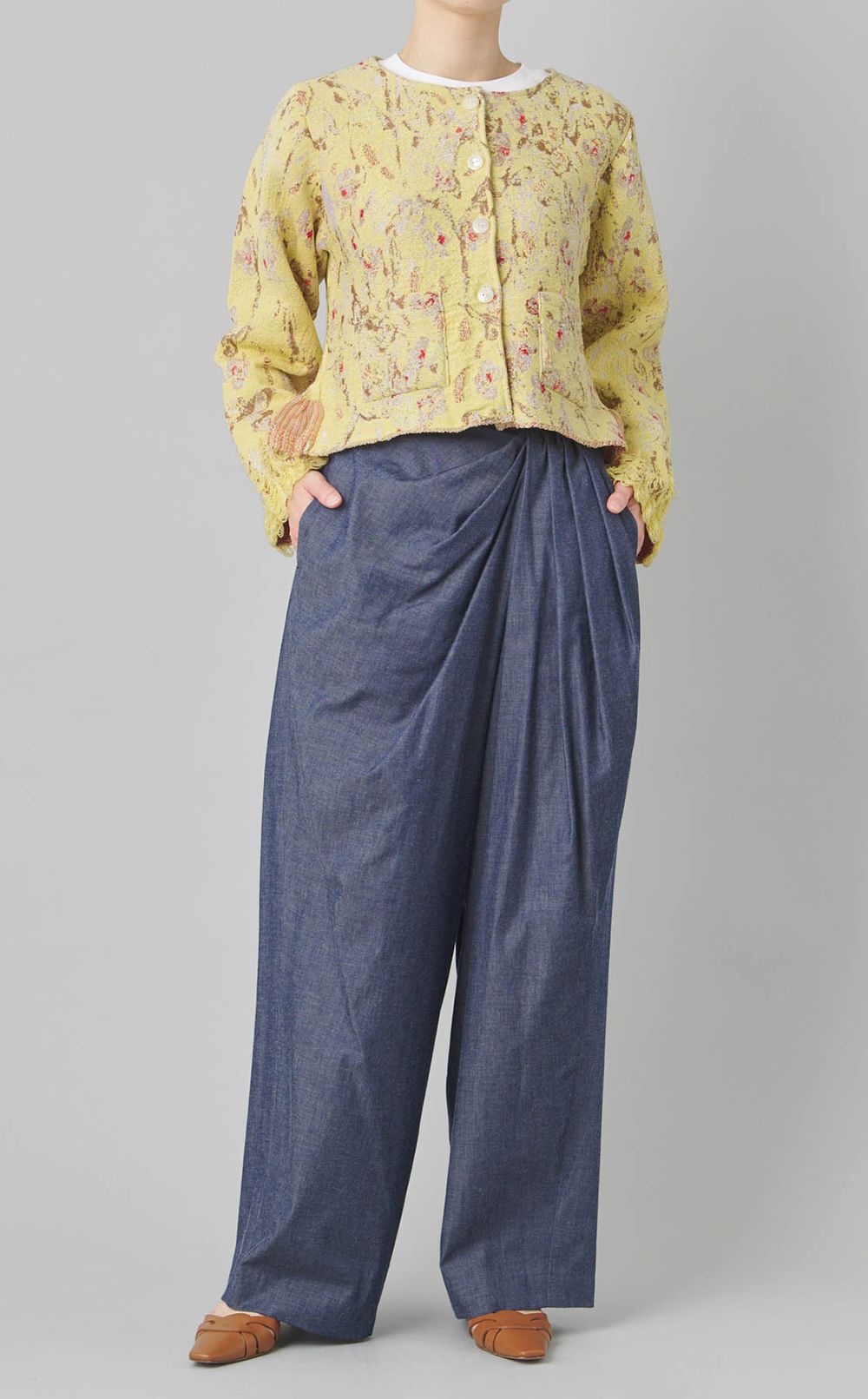 タックデザインワイドパンツ