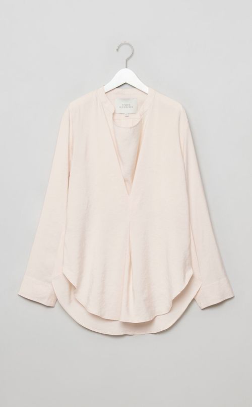 ドレープネックオーバーサイズシャツ