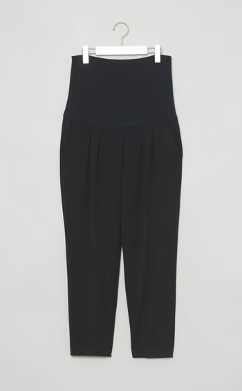 タックギャザーテーパードパンツ