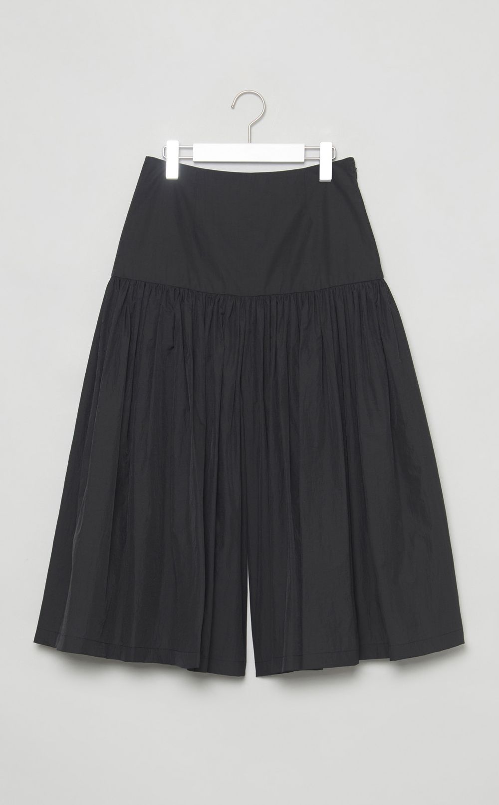 シャーリングキュロットパンツ