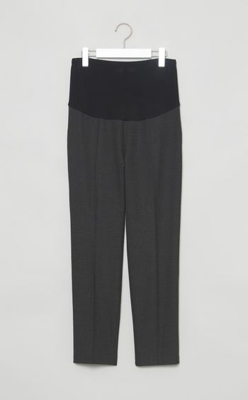 タックテーパードパンツ